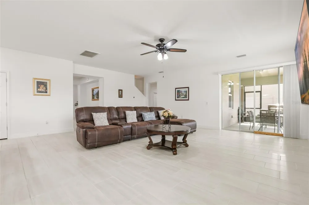 1299 WOODLINE DR Deland, FL 32720