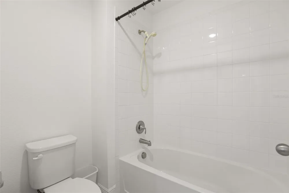 1299 WOODLINE DR Deland, FL 32720
