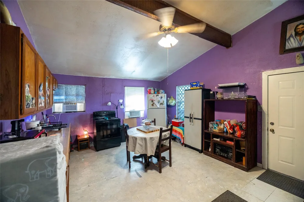 25210 Hemlock Lane Cleveland, TX 77328