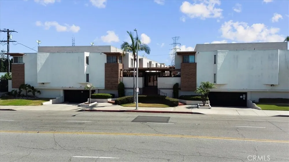 7033 Stewart and Gray Road #24 Downey, CA 90240