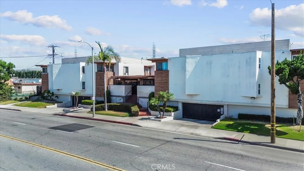 7033 Stewart and Gray Road #24 Downey, CA 90240