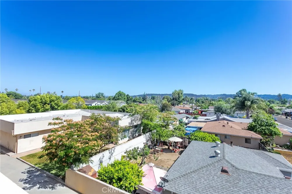 19350 Sherman Way #208 Reseda, CA 91335