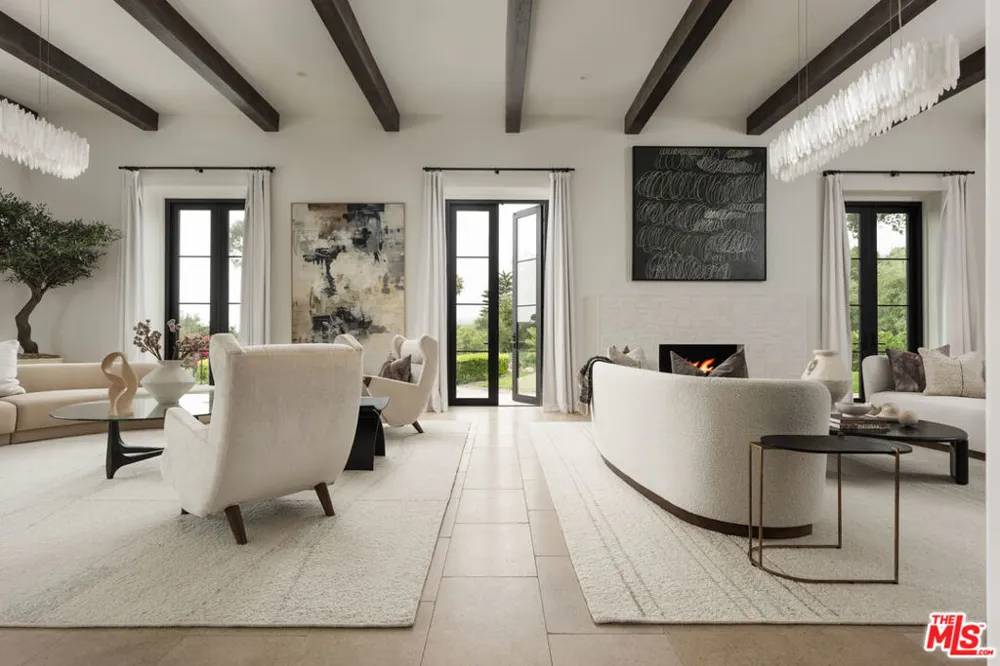 1925 Jelinda Drive Montecito, CA 93108