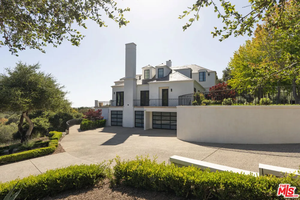 1925 Jelinda Drive Montecito, CA 93108
