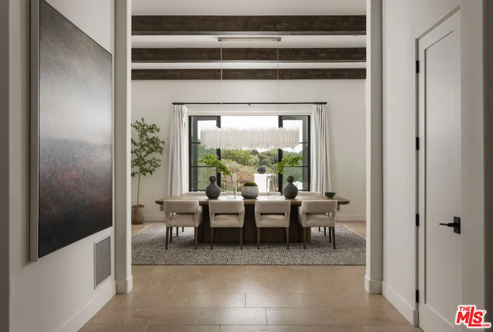 1925 Jelinda Drive Montecito, CA 93108