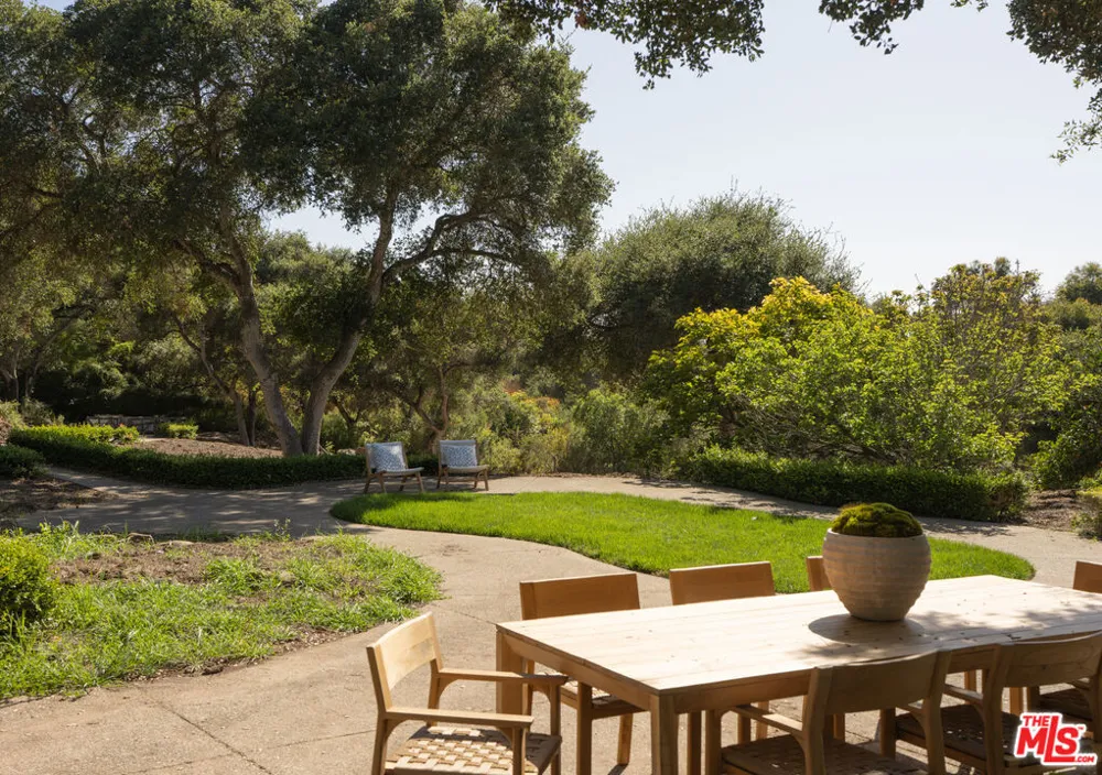 1925 Jelinda Drive Montecito, CA 93108
