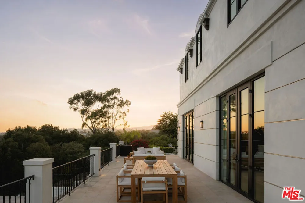 1925 Jelinda Drive Montecito, CA 93108