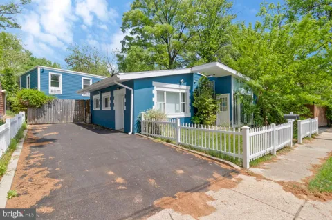 3801 CEDAR CROFT PLACE