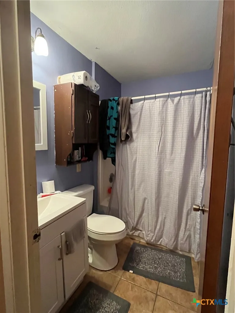 501 S 6th Street Lometa, TX 76853