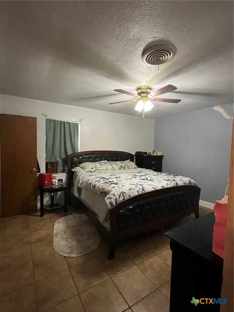 501 S 6th Street Lometa, TX 76853