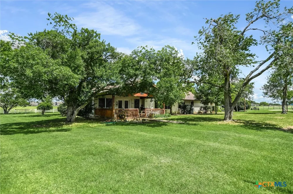 7 Brenda Lane Round Rock, TX 78665