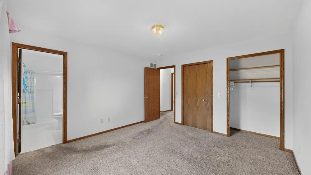 919 Sycamore Street Lake City, MN 55041