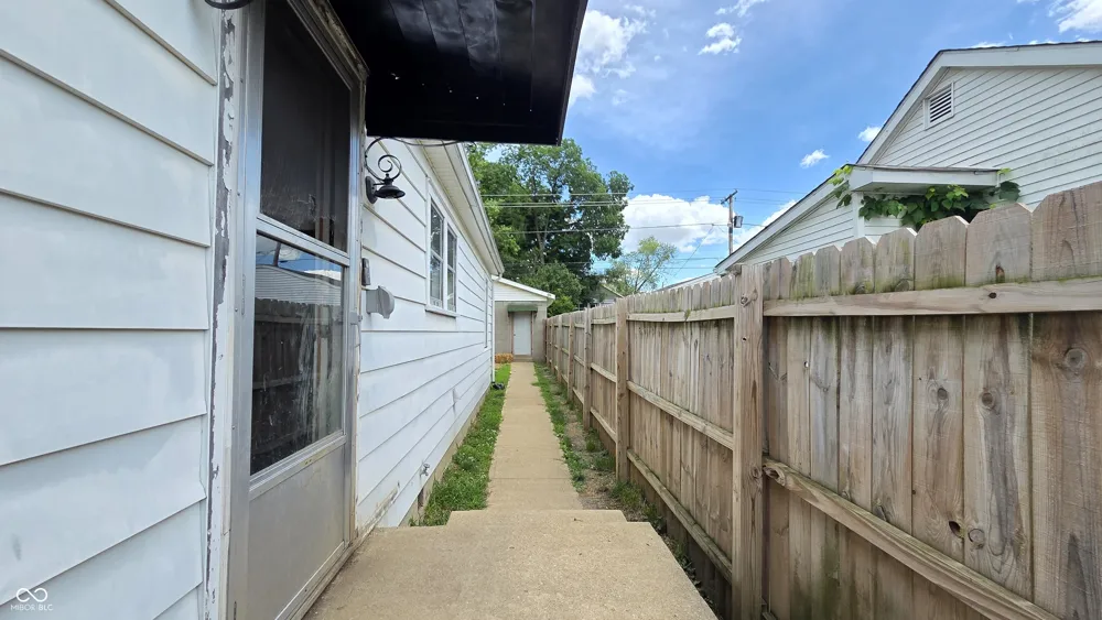 1329 S 5th Street Richmond, IN 47374