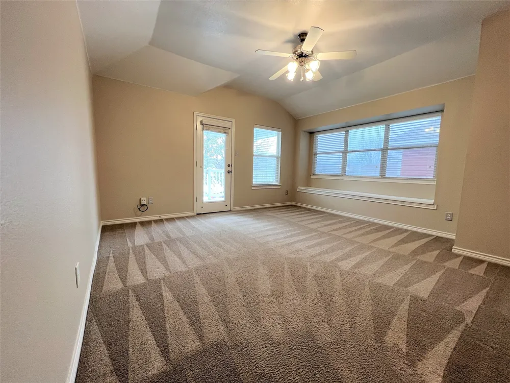 1149 King George Lane Savannah, TX 76227
