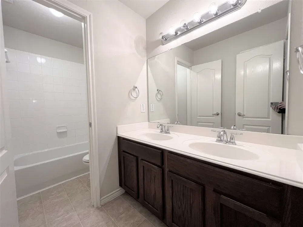 1149 King George Lane Savannah, TX 76227