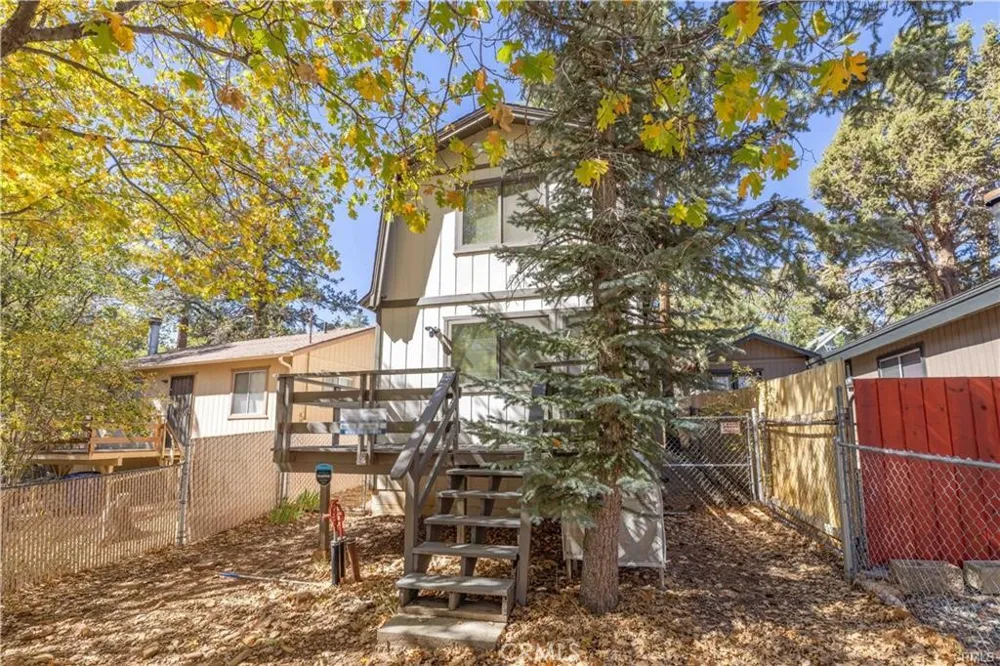 548 Moreno Lane Sugarloaf, CA 92386