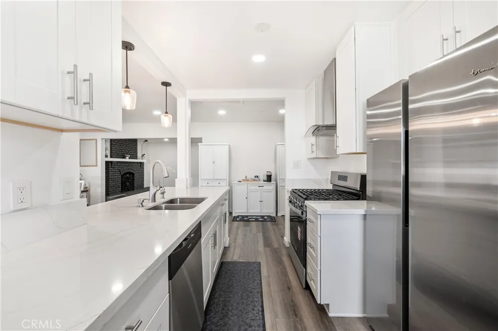 8030 Blandwood Downey, CA 90240
