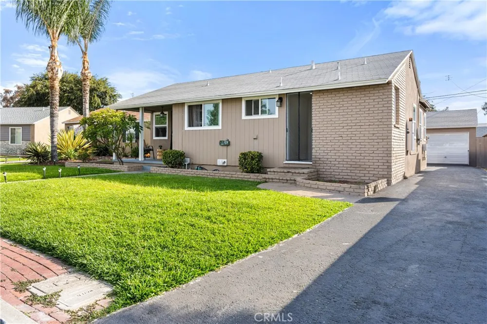 8030 Blandwood Downey, CA 90240