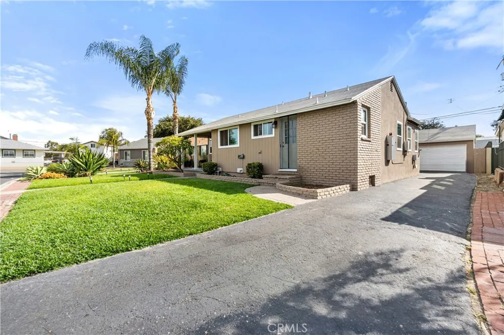 8030 Blandwood Downey, CA 90240