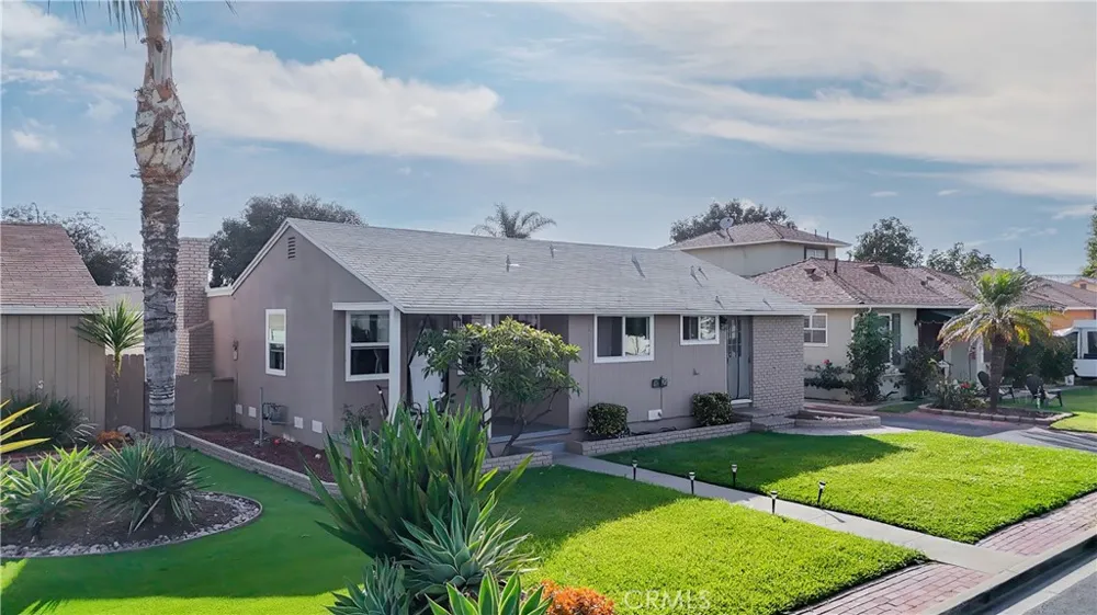 8030 Blandwood Downey, CA 90240