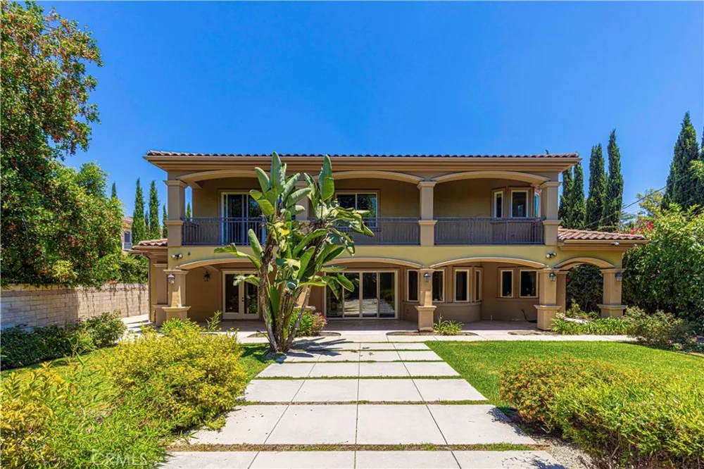 553 Woodward blvd Pasadena, CA 91107
