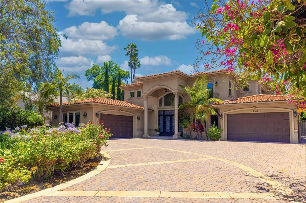 553 Woodward blvd Pasadena, CA 91107