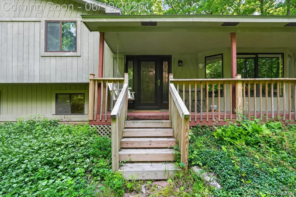 4200 Stockemer White Lake Charter Township, MI 48383