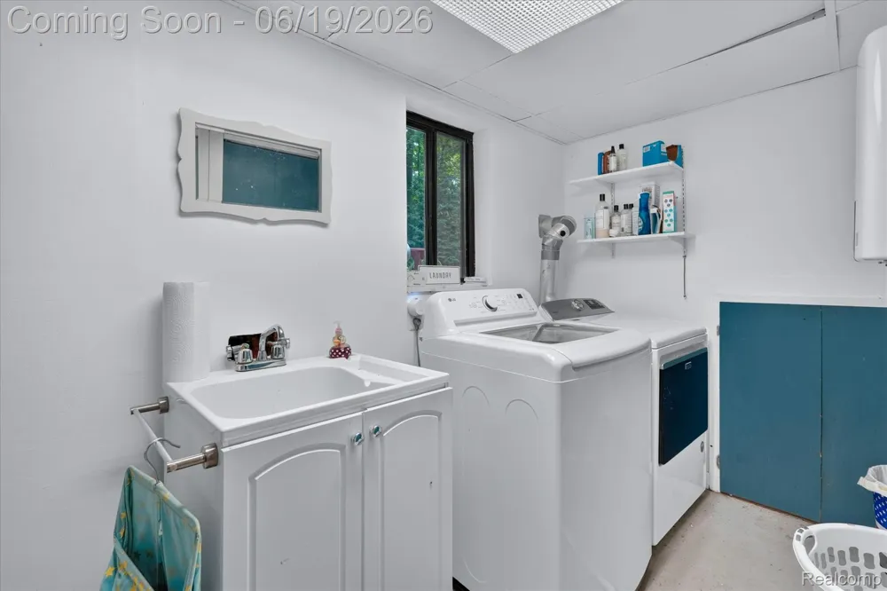 4200 Stockemer White Lake Charter Township, MI 48383