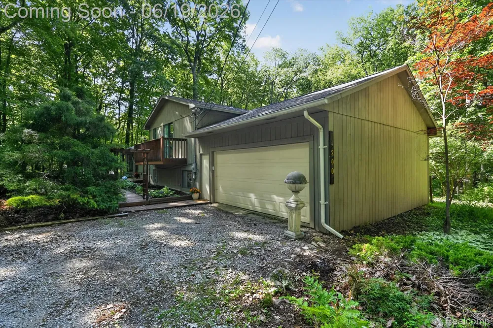 4200 Stockemer White Lake Charter Township, MI 48383
