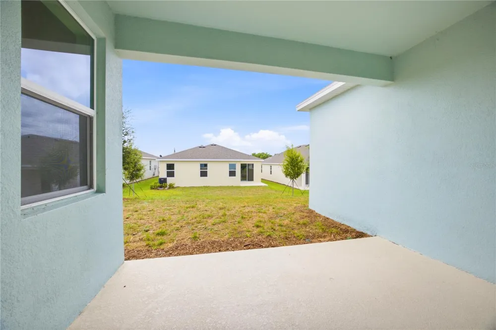 6209 SANDERS GROVE CIRCLE Okahumpka, FL 34762