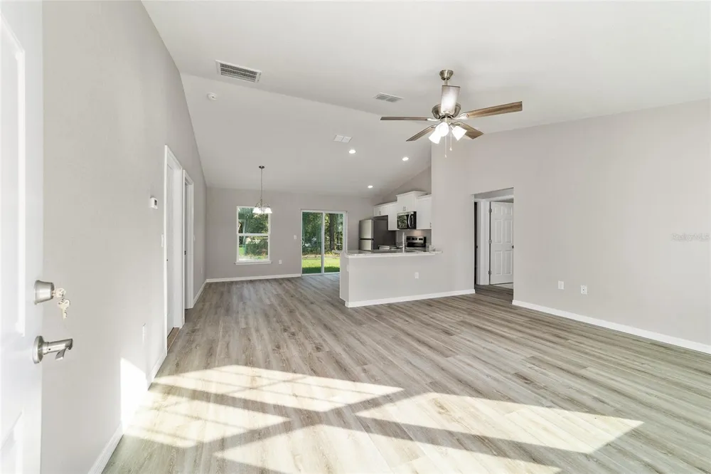 13761 SE 101ST TERRACE Belleview, FL 34420