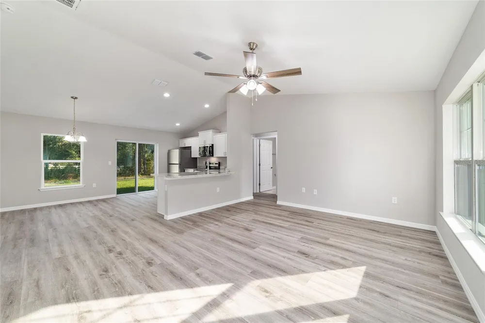 13761 SE 101ST TERRACE Belleview, FL 34420