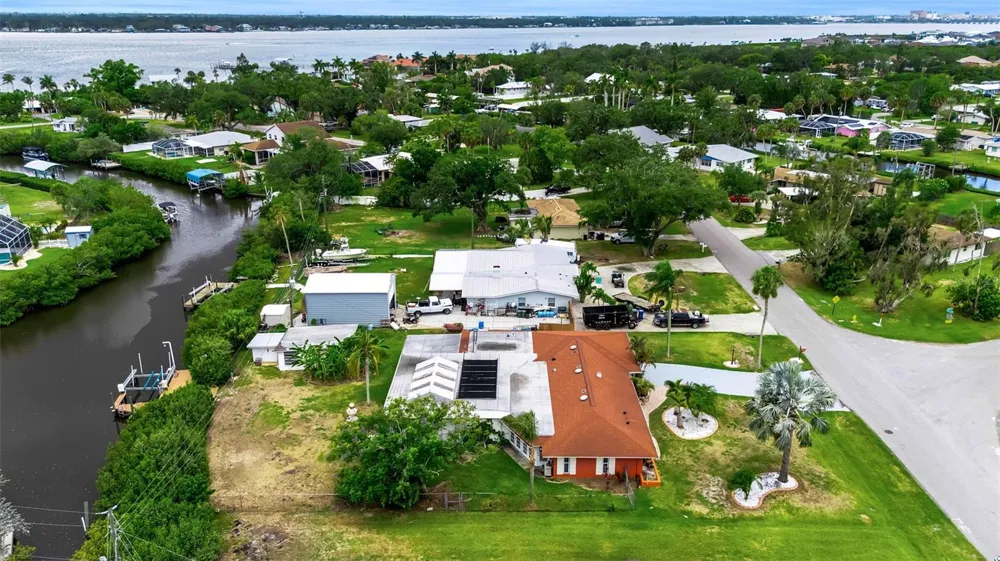 332 SHORE DRIVE Ellenton, FL 34222