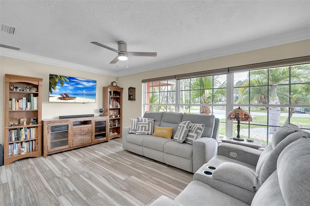 332 SHORE DRIVE Ellenton, FL 34222