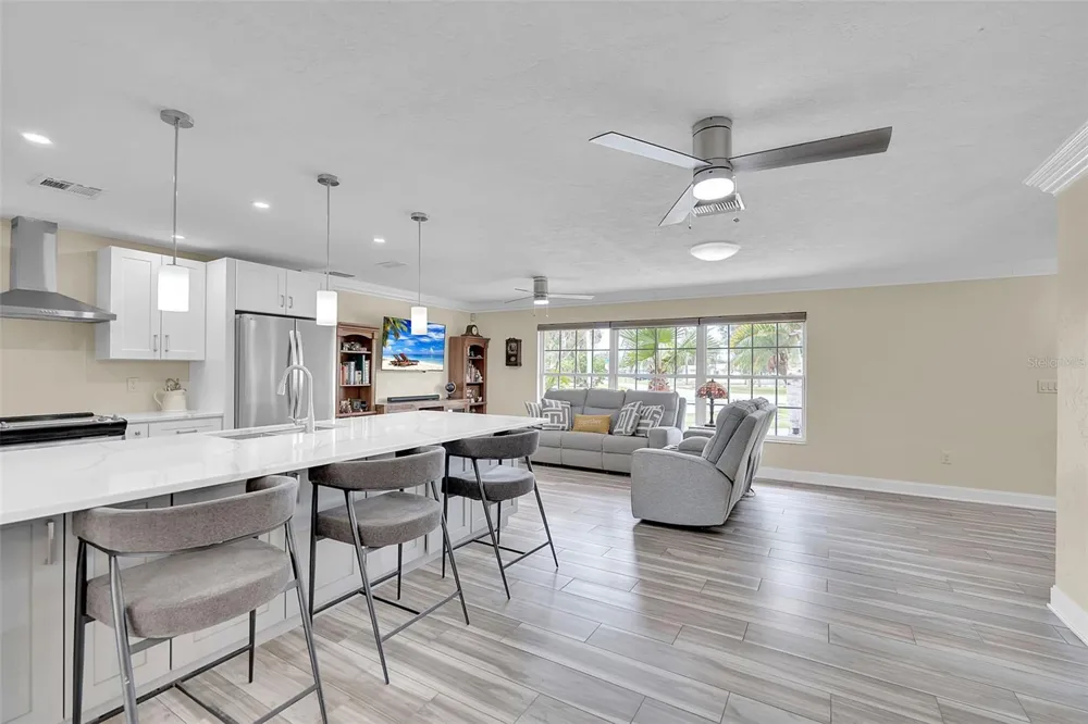 332 SHORE DRIVE Ellenton, FL 34222