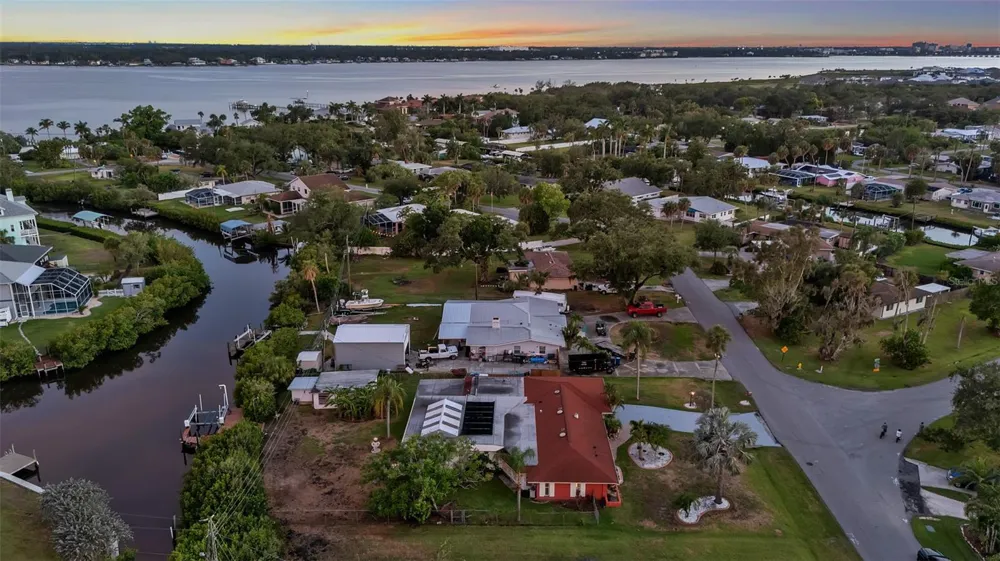 332 SHORE DRIVE Ellenton, FL 34222