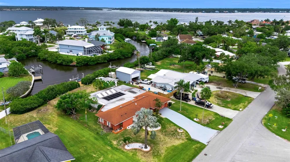 332 SHORE DRIVE Ellenton, FL 34222