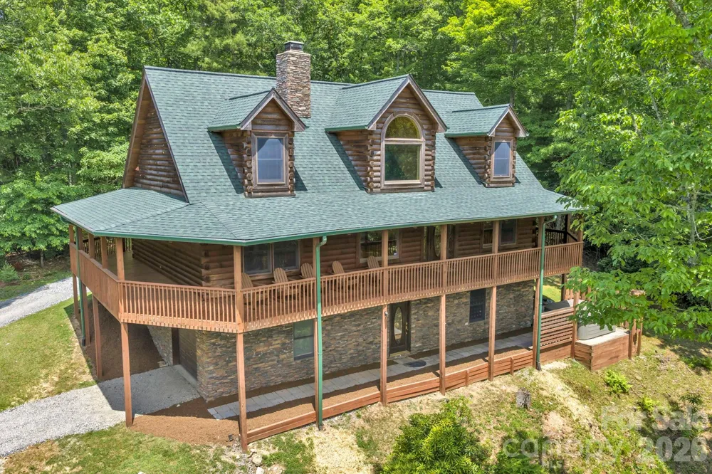 328 Nile Park Drive Blowing Rock, NC 28605