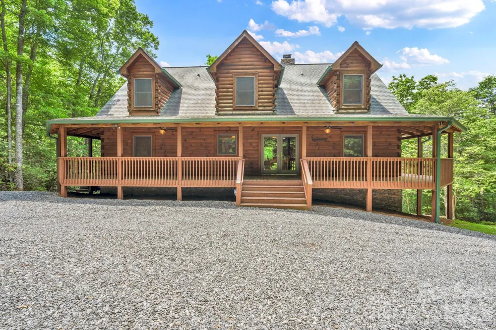 328 Nile Park Drive Blowing Rock, NC 28605