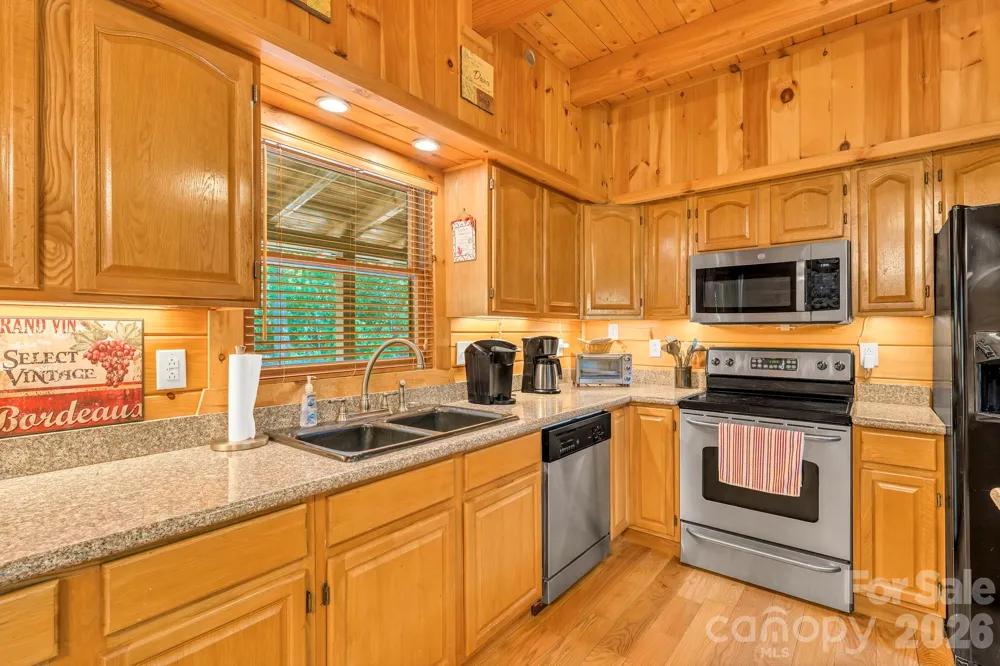 328 Nile Park Drive Blowing Rock, NC 28605