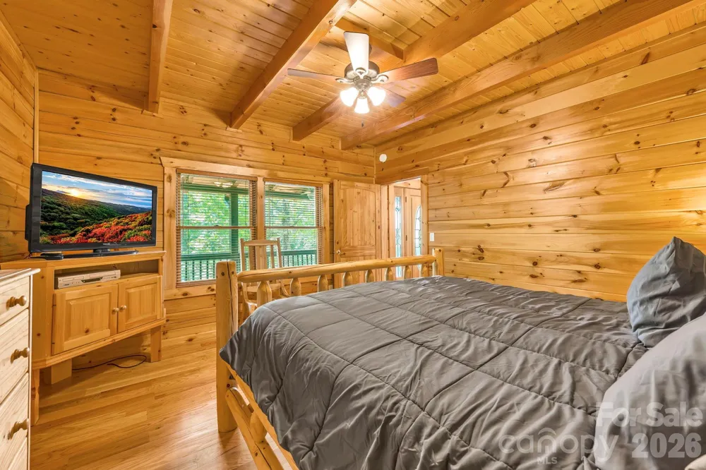 328 Nile Park Drive Blowing Rock, NC 28605