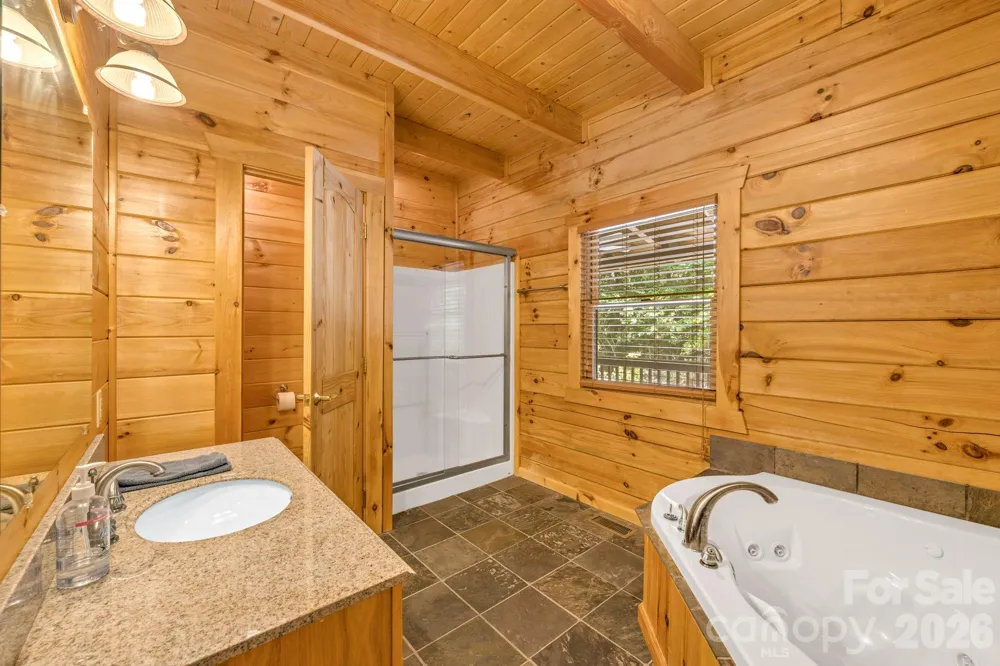 328 Nile Park Drive Blowing Rock, NC 28605