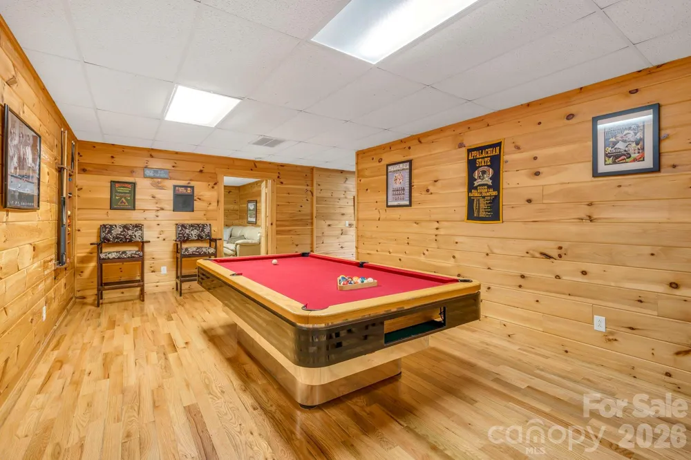 328 Nile Park Drive Blowing Rock, NC 28605