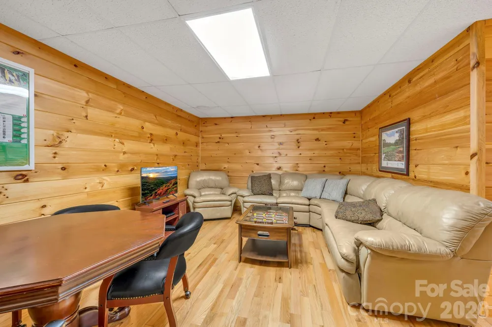 328 Nile Park Drive Blowing Rock, NC 28605