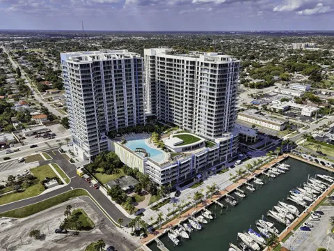 220 Lake Shore Drive #613