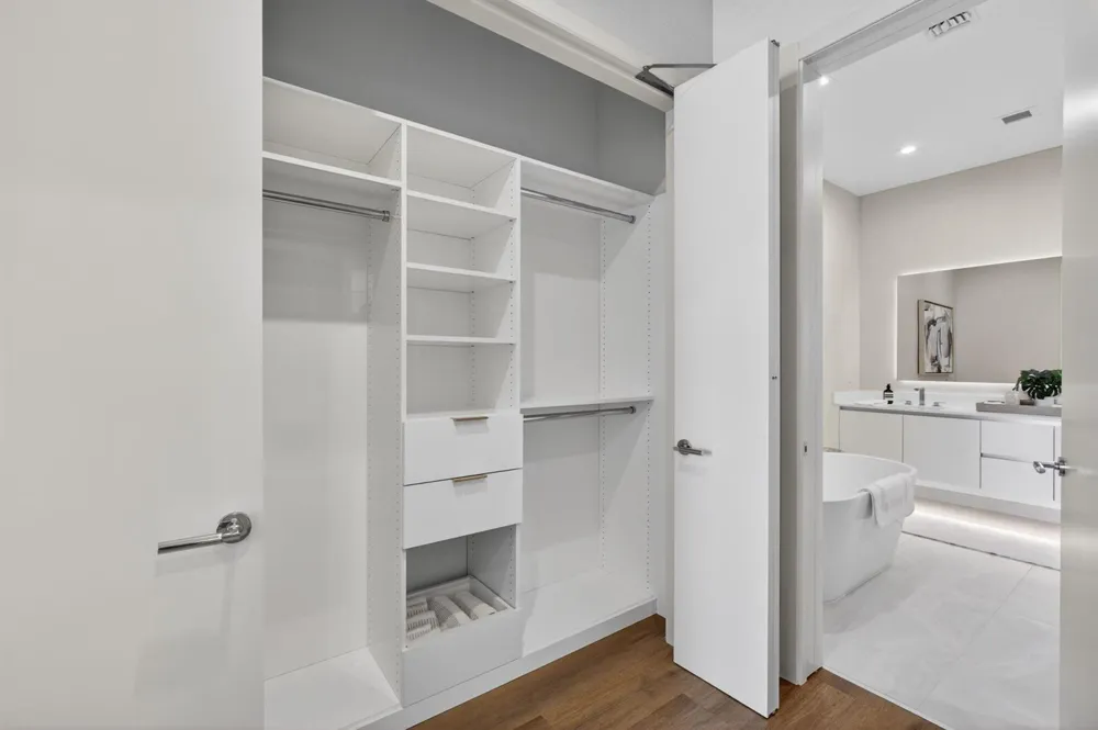 220 Lake Shore Drive #613 Lake Park, FL 33403