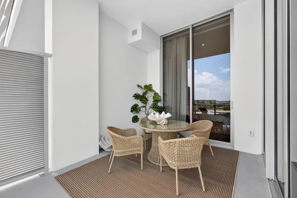 220 Lake Shore Drive #613 Lake Park, FL 33403
