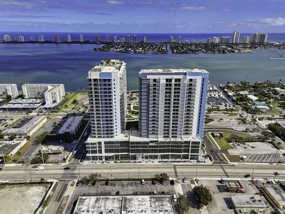 220 Lake Shore Drive #613 Lake Park, FL 33403
