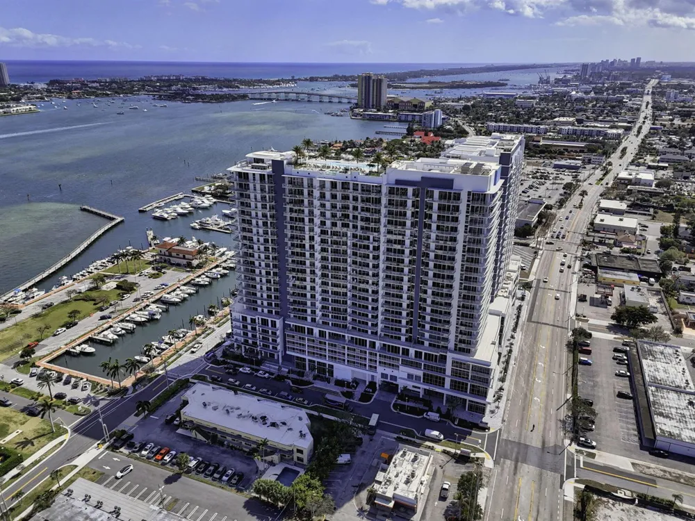220 Lake Shore Drive #613 Lake Park, FL 33403