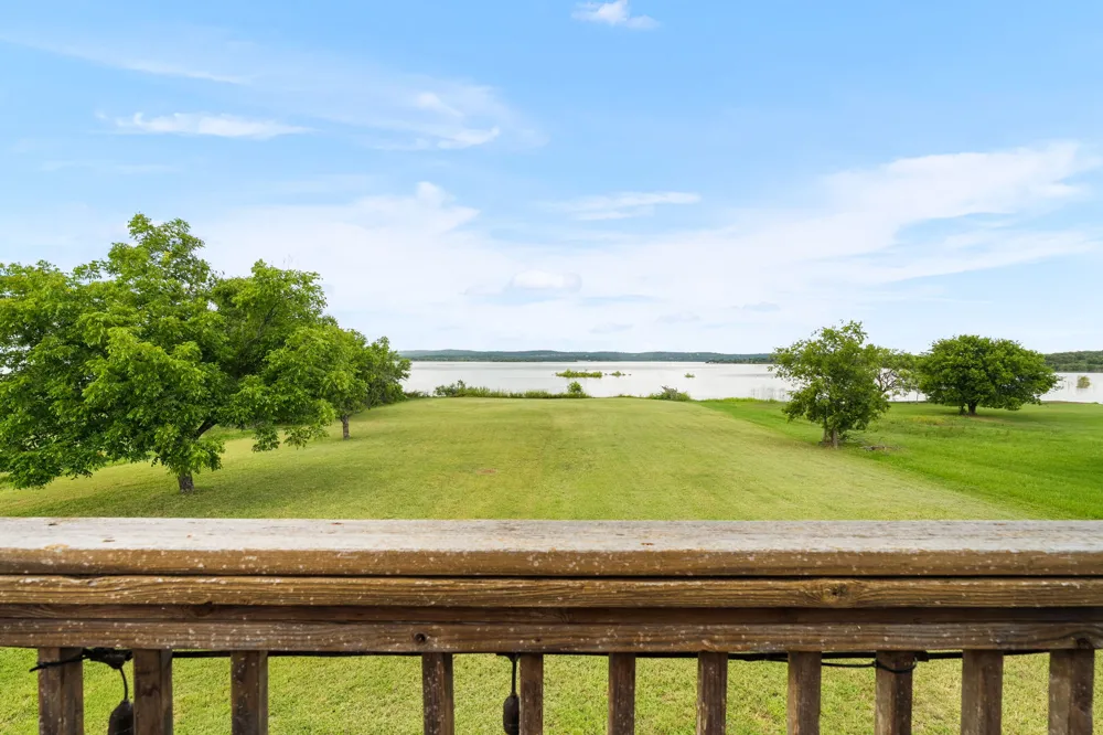 132 Blue Bird Lane Tow, TX 78657
